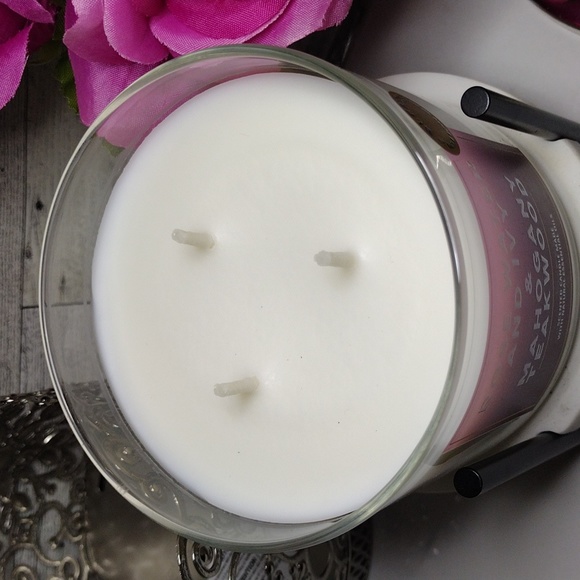 Bath & Body Works Blends Rose Water & Ivy + Mahogany Teakwood 3 Wick Candle NWT - Picture 4 of 6